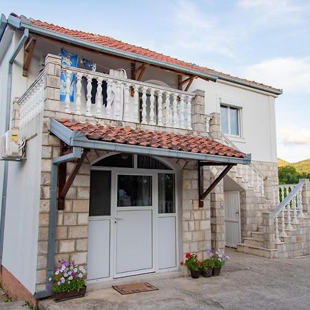 Apartman Irina Trebinje Zewnętrze zdjęcie